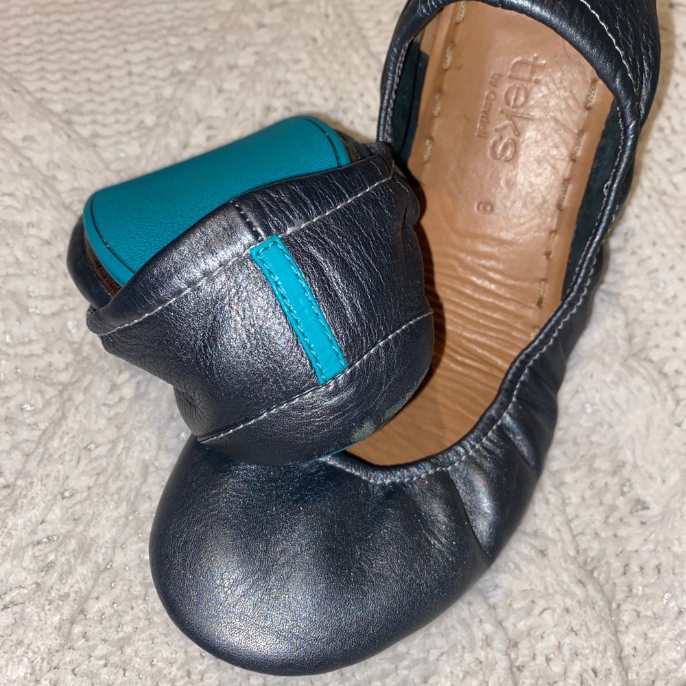 Metallic Pewter Tiek Ballet Flats
